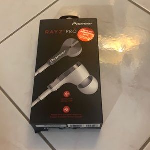 Rayz Pro smart noise cancelling earphones.